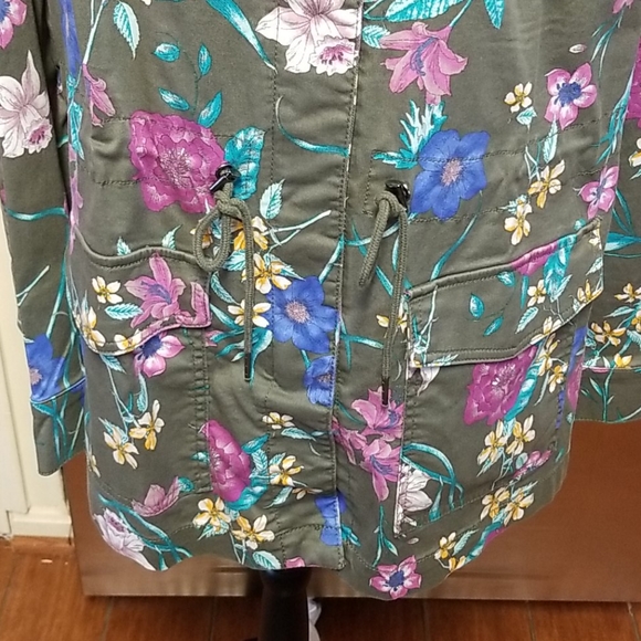 Lane Bryant Floral Utility Jacket - Picture 3 of 13